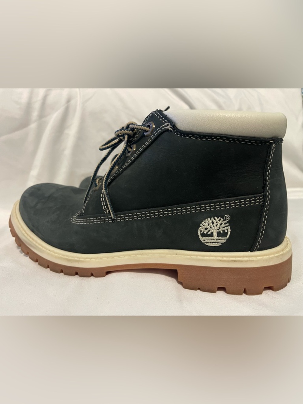 Timberland Nubuck Lace-Up Boots with Cream Collar - Picture 2 of 8